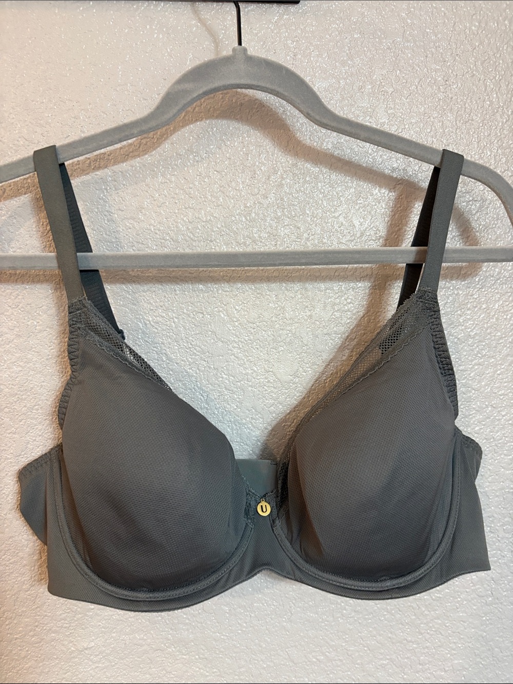 Understance Annette smooth flexwire plunge bra NWT